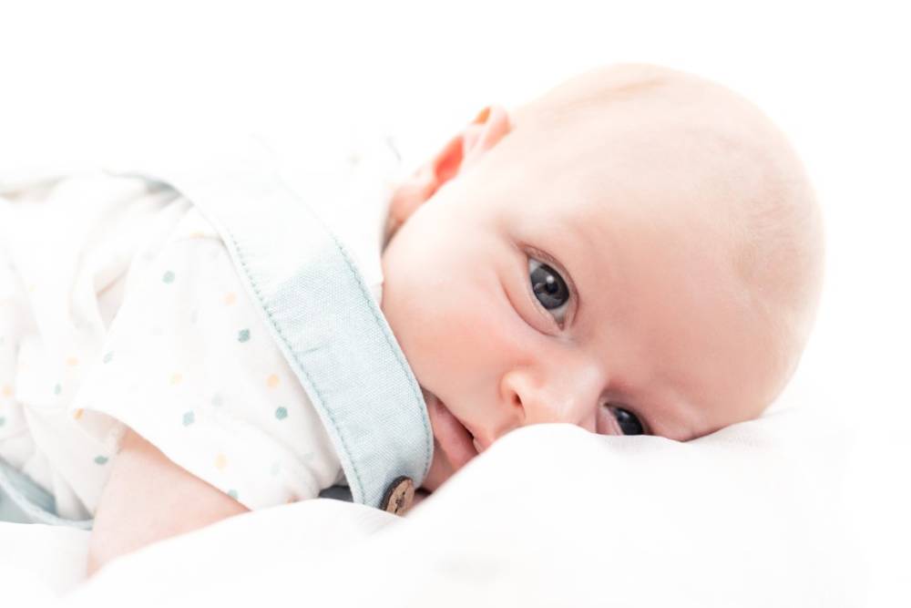 photographe_naissance_studio_angel_family
